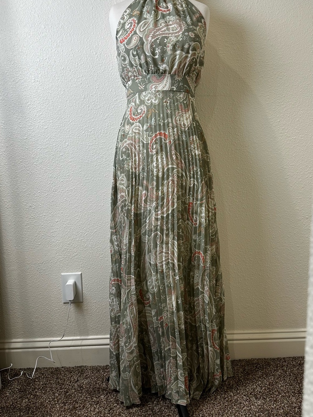 Jessica Simpson Olive Paisley Halter Maxi Dress with Cream & Rust Accents